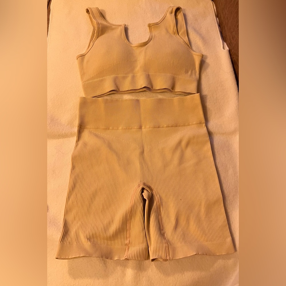 Women’s workout set
